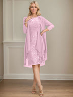 Vestido de madre de la novia de gasa con encaje, escote redondo, ilusión, largo hasta la rodilla, con volantes en cascada y lentejuelas