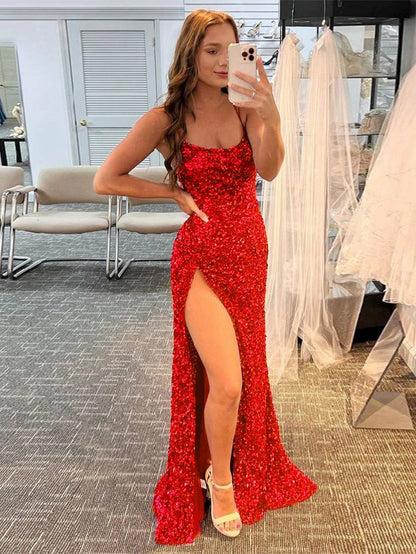 Alayna | Vestido de fiesta largo de lentejuelas con tirantes finos y corte sirena