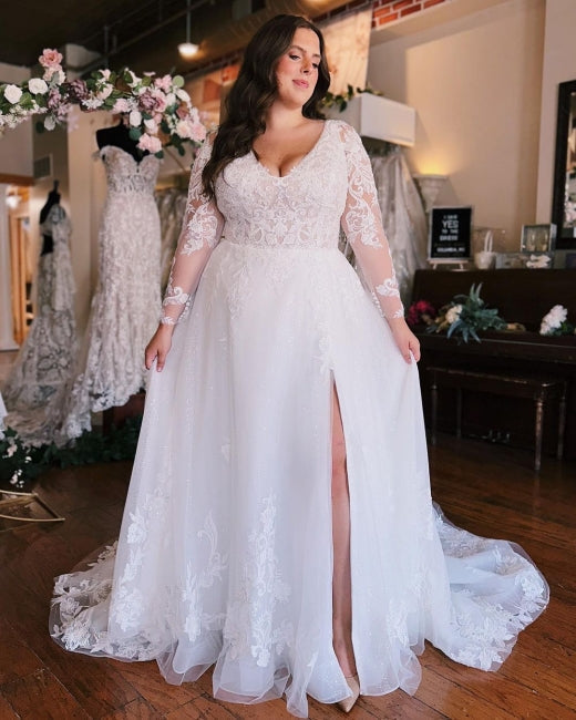 Chiffon-Brautkleid mit langen Ärmeln und V-Ausschnitt in Übergröße