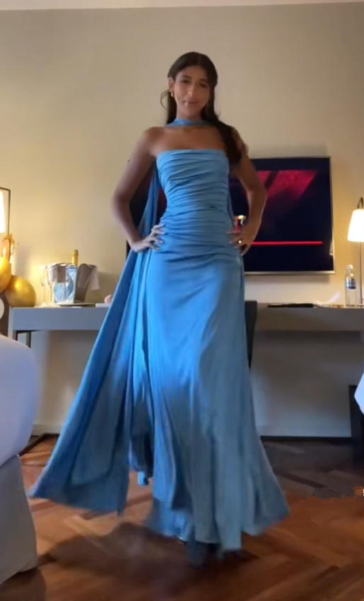 Elegante vestido de fiesta azul. Elegante vestido de noche azul Y7442.