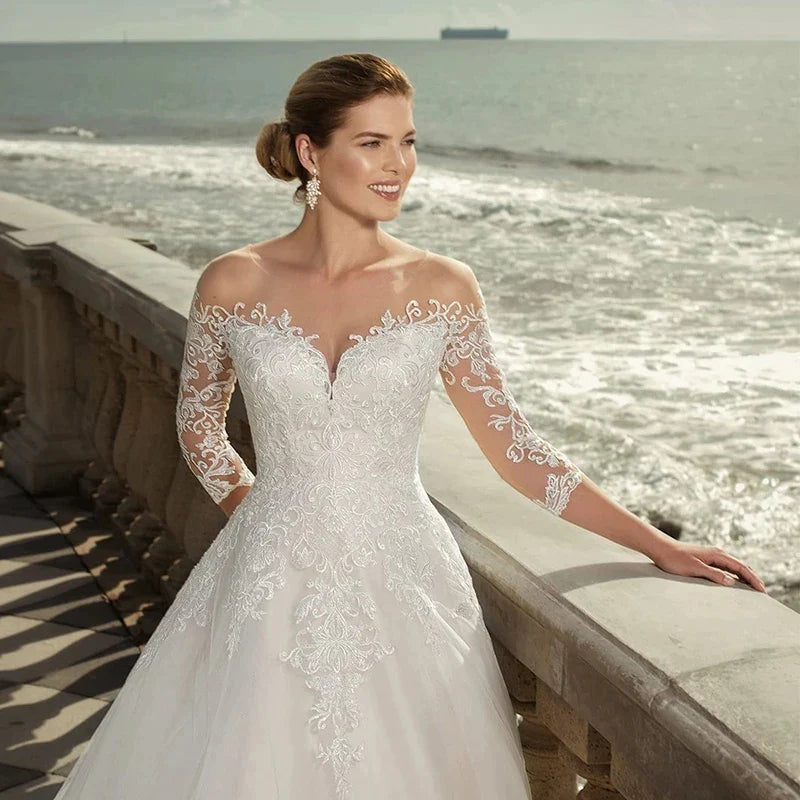 MACDUGAL Exquisite Three-Quarter Sleeves Mopping O-Neck Lace Charming Applique Back Lace Double Button Wedding Dress-payinti