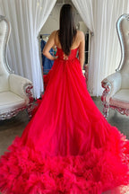 Romy | Vestido de fiesta largo con volantes y escote corazón con apliques de tul rojo