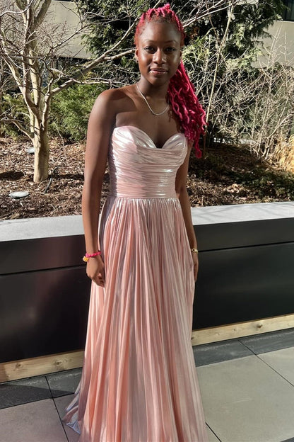 Oakley | Grünes, metallisches, trägerloses, plissiertes A-Linien-Ballkleid