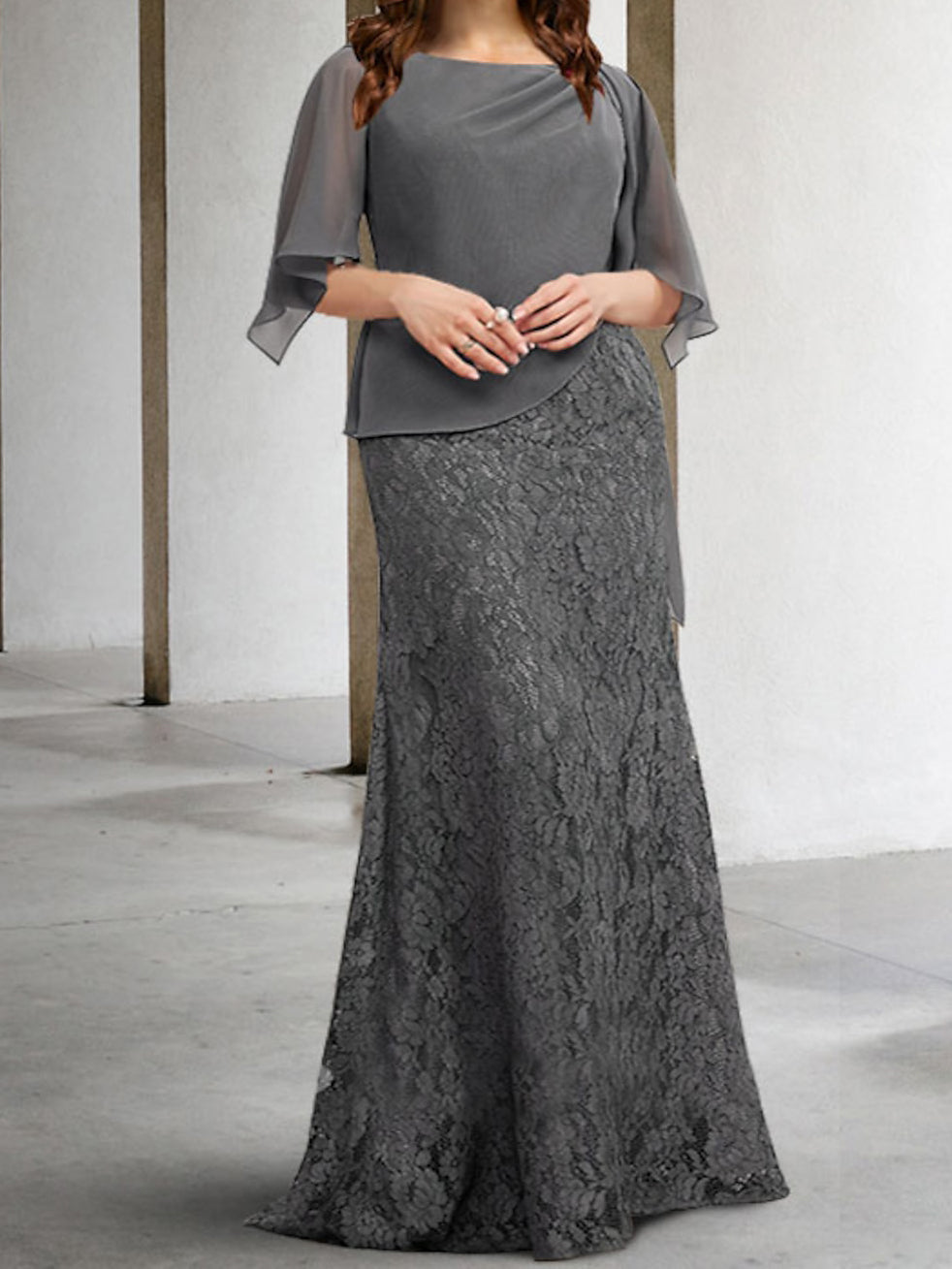 Vestidos de madre de la novia con corte tubo/columna y apliques