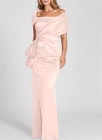 Vestidos para madre de la novia con corte tubo/columna, hombros descubiertos y largo hasta el suelo