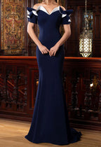 Vestidos de madre de la novia con hombros descubiertos y corte trompeta/sirena