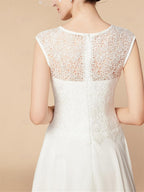 Vestidos de madre de la novia con corte A/princesa, mangas 3/4 y largo hasta la rodilla con chal