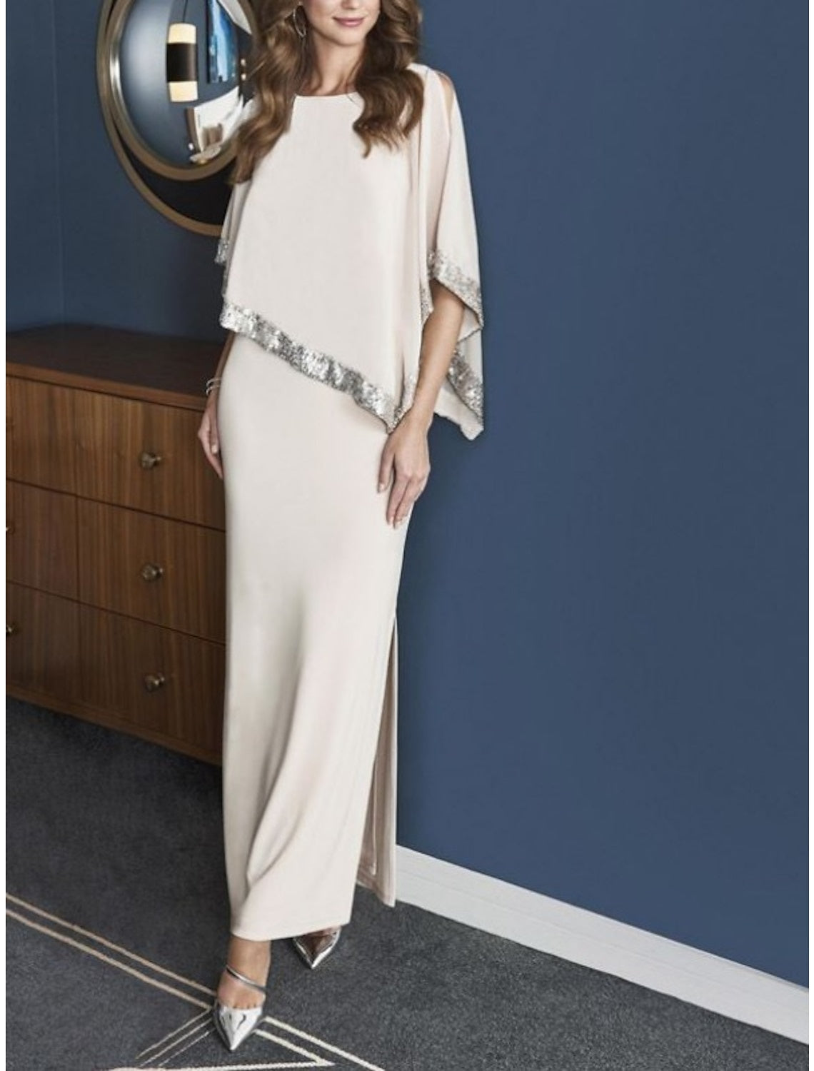 Vestidos para madre de la novia con escote joya, corte tubo/columna, mangas 3/4 y largo hasta los tobillos