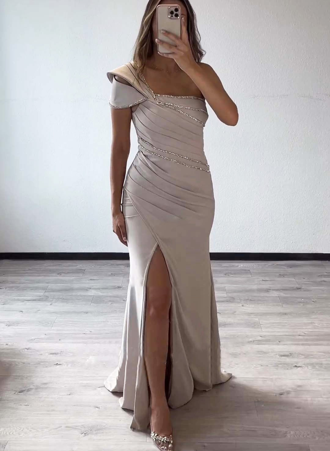 Vestidos de madre de la novia de corte sirena/trompeta, un hombro, sin mangas, hasta el suelo