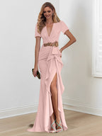 Vestidos de madre de la novia con escote en V, corte sirena/trompeta, largo hasta el suelo y volantes