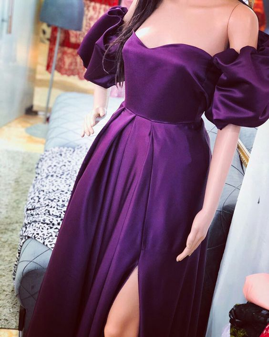 Vestido de noche morado con mangas abullonadas y corte en A Y5769