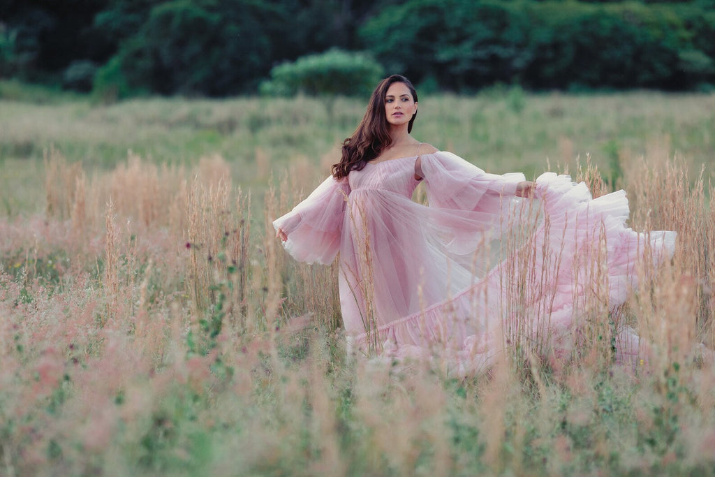 Blush Sweetheart Maternity Robe for Photoshoot with Spaghetti Strap SY005