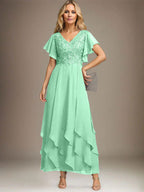 Vestido de gasa con encaje y escote en V hasta los tobillos para madre de la novia con volantes en cascada
