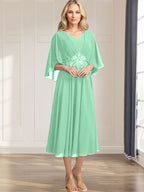 A-Linie V-Ausschnitt Wadenlanges Chiffonkleid für die Brautmutter mit plissierten Paillettenapplikationen Spitzenbesatz 