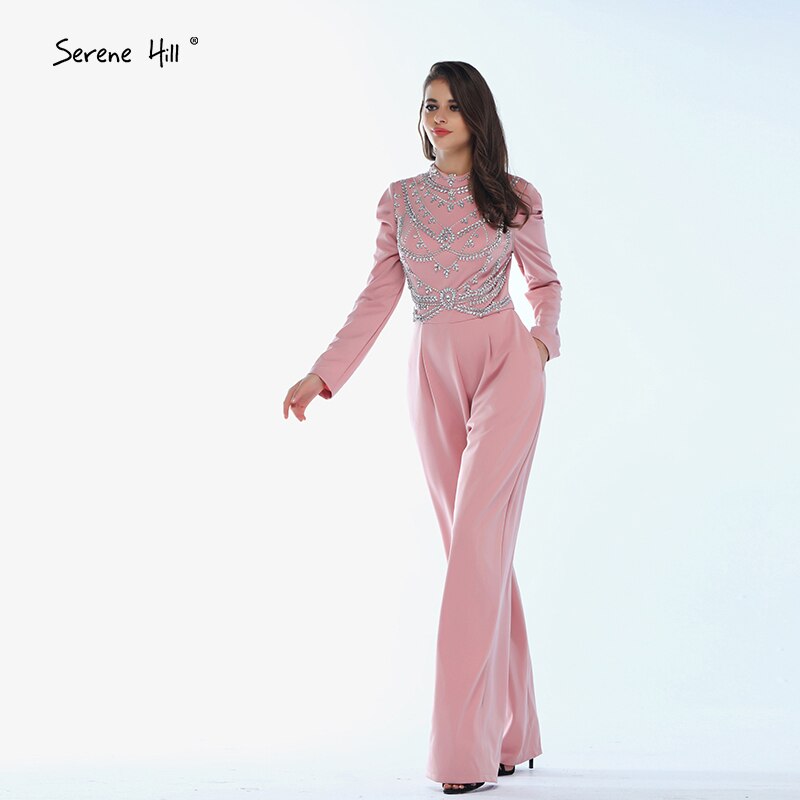 Im Angebot Keine Rückgabe Keine Rückerstattung Verkauf Muslim Rosa Lange Ärmel Abendkleider Hoher Kragen Diamant-Jumpsuit Abendkleid LA60910 