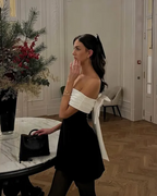 Elegante vestido de fiesta de satén negro sin tirantes, corte A y lazo Y8508