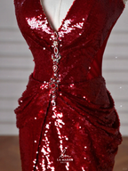 Sexy Burgund Pailletten Neckholder V-Ausschnitt Abendkleid Rückenfreies Meerjungfrau Abendkleid Y8628