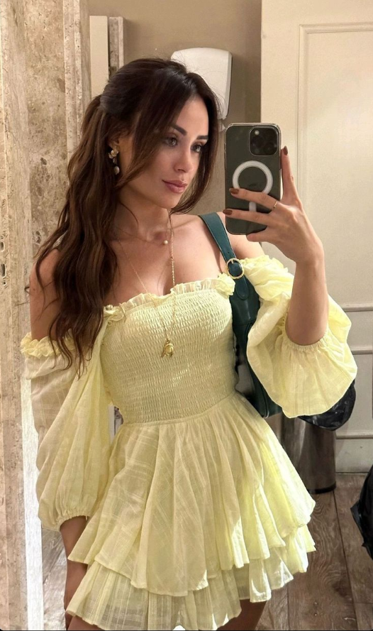 Süßes gelbes schulterfreies Homecoming-Kleid, Mini-Geburtstagskleid, Y8087