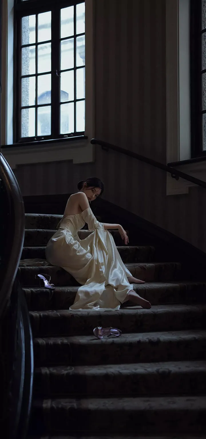 Sexy rückenfreies langes Ballkleid aus weißem Satin mit langen Ärmeln Abendkleid Y2080