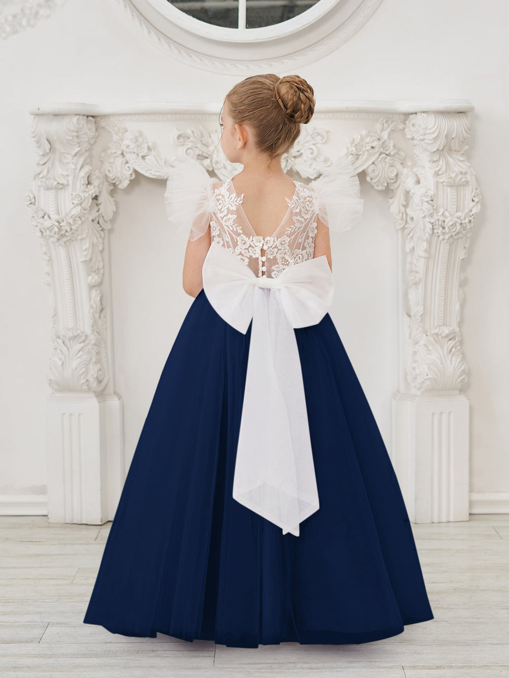 Abnehmbares Blumenmädchenkleid aus Spitze und Tüll mit Schleppe 