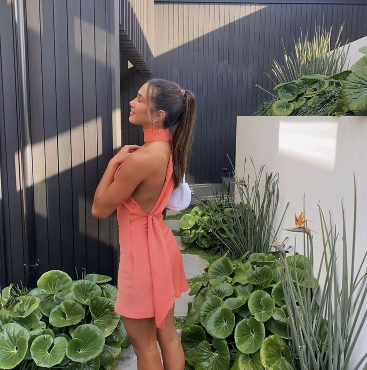 Vestido elegante de fiesta con escote halter Y2769