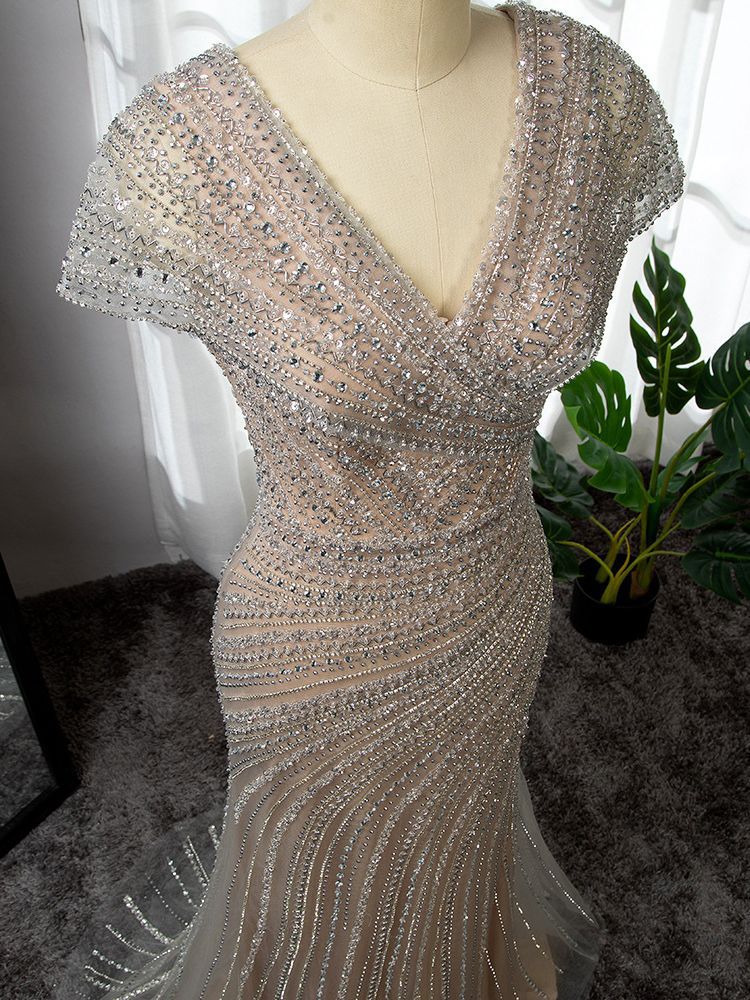 Lujosos vestidos de noche de sirena color plata nude para fiesta LA71686