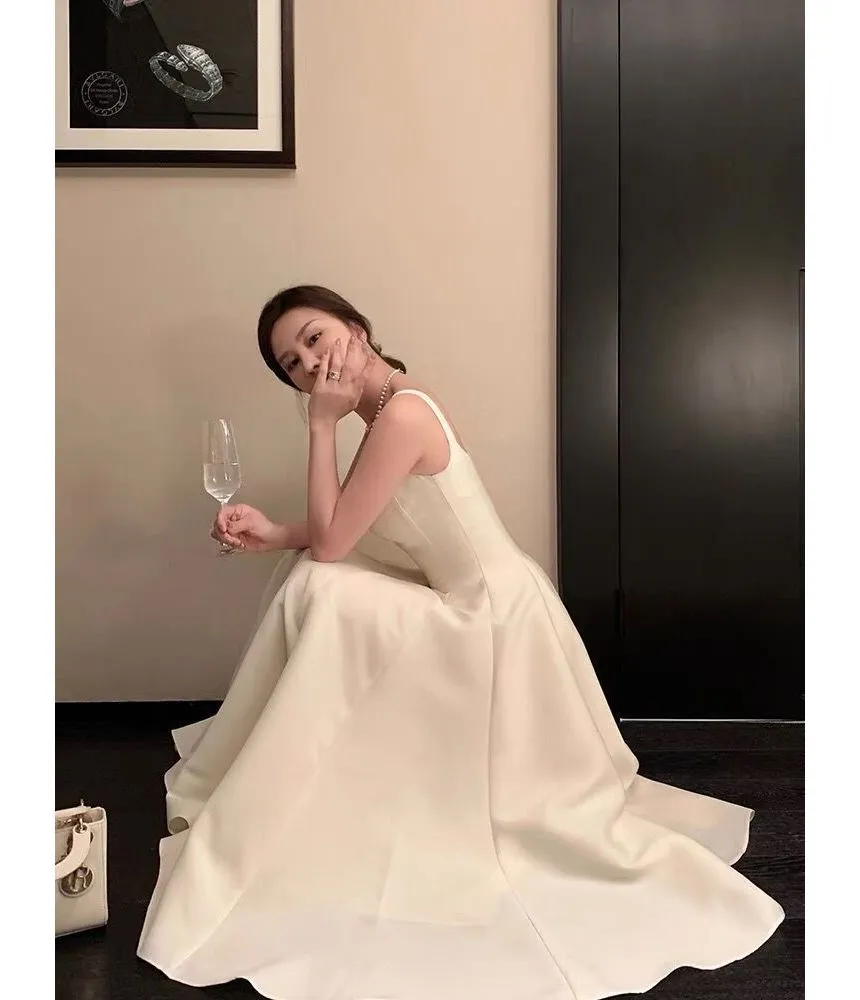 Ärmelloses, schlichtes Midi-Abendkleid in A-Linie mit quadratischem Ausschnitt Y4707