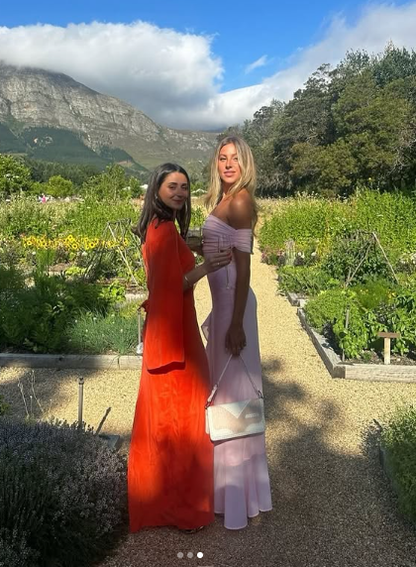 Elegantes schulterfreies Chiffon-Ballkleid mit Schlitz in Rosa, formelles Abendkleid Y8236