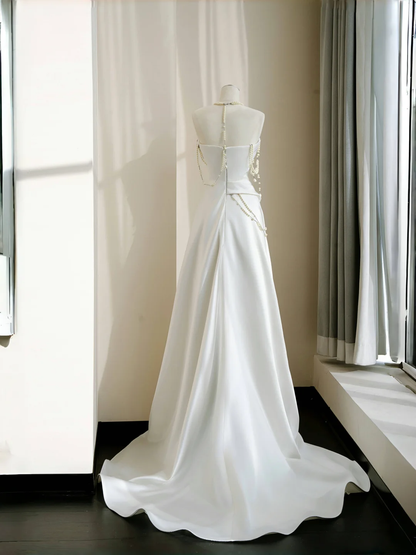 Edles trägerloses weißes Ballkleid aus Satin mit Perlenkette und A-Linien-Abendkleid Y8684