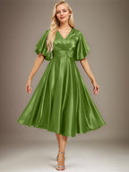 A-Linie V-Ausschnitt Wadenlanges Stretch Satin Kleid für die Brautmutter mit Perlenbesatz Plissee 