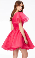 Cocktailkleid mit einem Flatterärmel SYH108