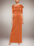 Vestido largo de columna brillante con puños doblados, escote en L y mangas hasta el codo