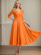 A-Linie V-Ausschnitt Wadenlanges Chiffon-Spitzenkleid für die Brautmutter mit Perlen und Pailletten 