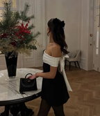 Elegante vestido de fiesta de satén negro sin tirantes, corte A y lazo Y8508