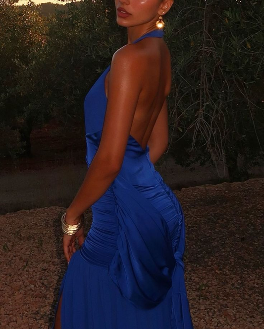Vestido de noche azul largo con cuello halter y espalda descubierta Y7889