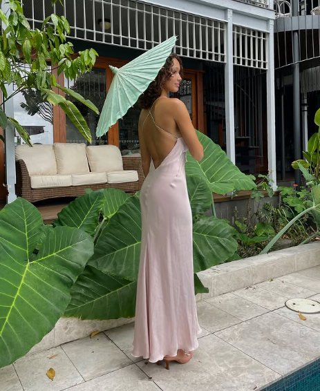 Vestido de noche largo rosa con tirantes finos y espalda descubierta, elegante, Y8293