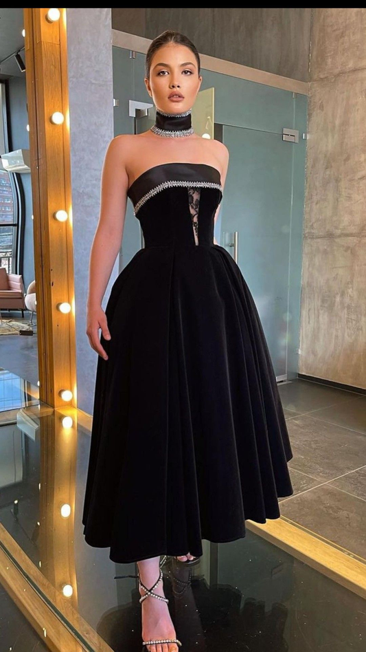 Schwarzes trägerloses Abendkleid für Hochzeitsgäste, ärmelloses Abendkleid mit Spitze und Perlen, Y4854