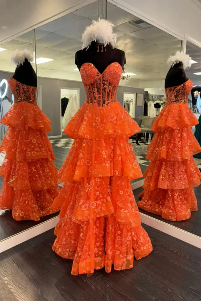 Vestido de fiesta elegante naranja sin tirantes, corte A, con encaje, apliques en capas, aberturas, Y7885