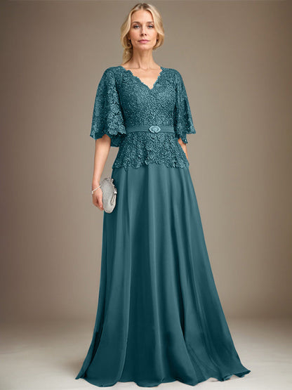 A-Linie V-Ausschnitt Bodenlanges Chiffon-Spitzenkleid für die Brautmutter mit Kristallbrosche und Strass 