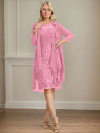 Vestido de madre de la novia de gasa con encaje, escote redondo, ilusión, largo hasta la rodilla, con volantes en cascada y lentejuelas