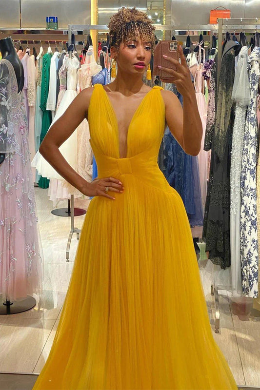 Gelbes Tüll-Ballkleid mit tiefem Ausschnitt SYP154