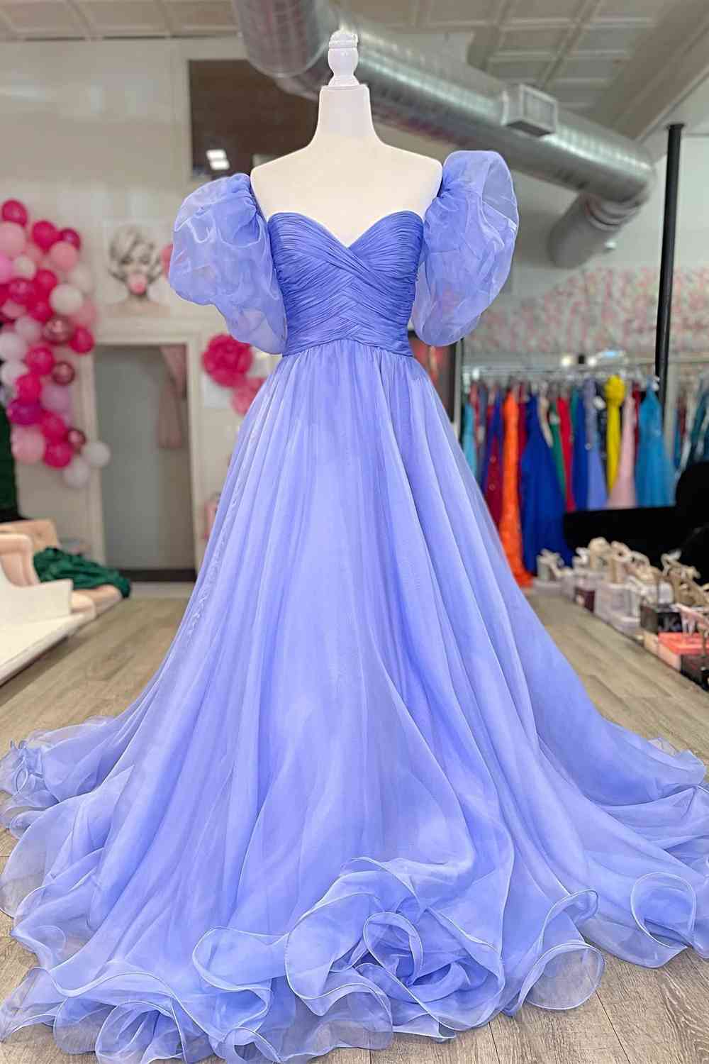 Lavendelfarbenes Puffärmel-Ballkleid mit Plissee SYP152