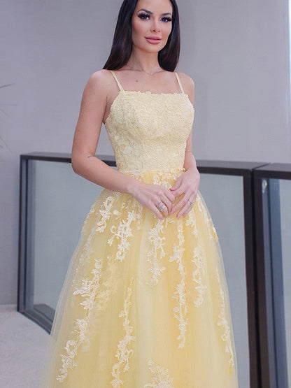Vestidos de fiesta con apliques y tirantes finos SYP134 