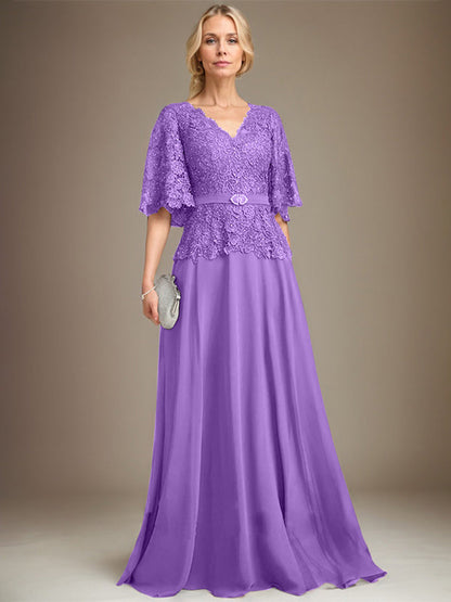 A-Linie V-Ausschnitt Bodenlanges Chiffon-Spitzenkleid für die Brautmutter mit Kristallbrosche und Strass 