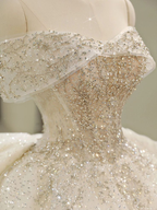 Schulterfreie Brautkleider, großes Schleppkleid mit Prinzessinnenschwanz, rückenfreies weißes Brautkleid Y6868