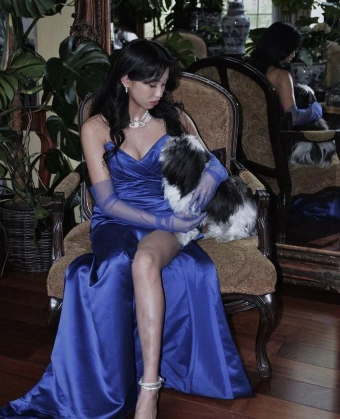Elegante vestido de noche largo de satén azul, vestido de desfile Y2621