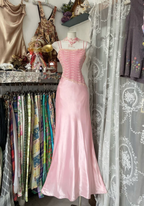 Vestido de noche elegante de satén rosa con tirantes finos y corte sirena Y8104