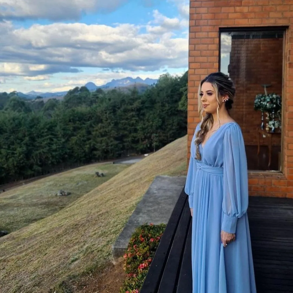 Vintage Langes Blaues Abendkleid mit V-Ausschnitt A-Linie Chiffon Plissee Knöchellang Ballkleid Y5048