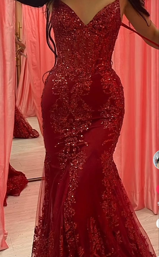 Vestido de noche de sirena con tul rojo y encaje encantador Y7854