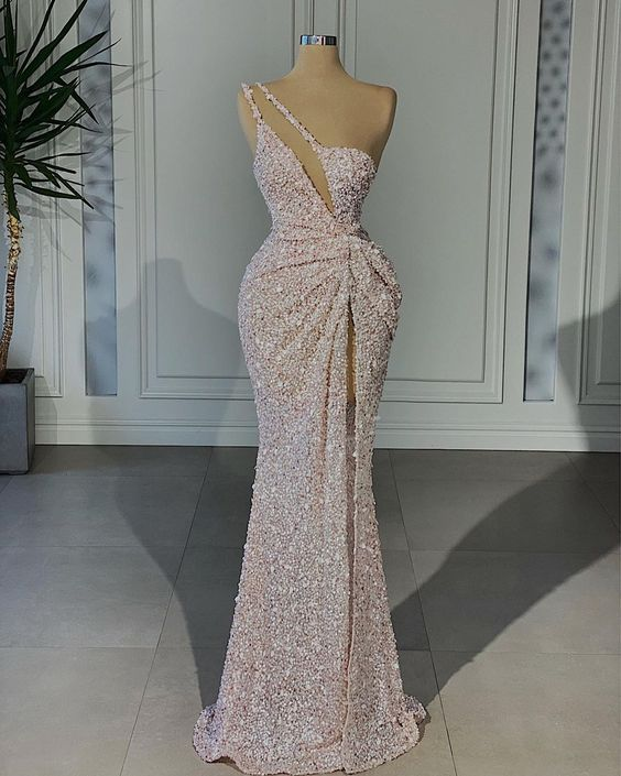 Elegantes Meerjungfrau-Abendkleid mit hohem Schlitz Y6663